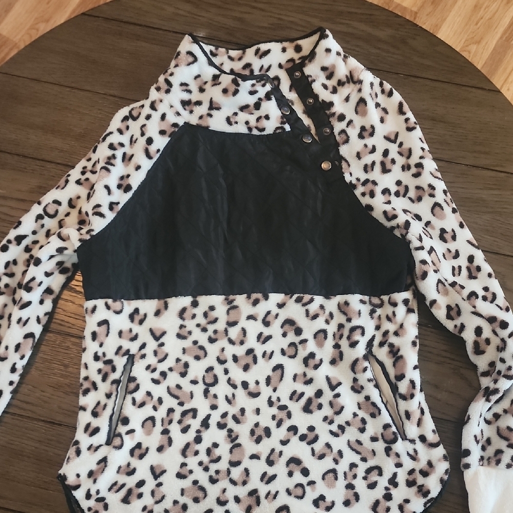 Leopard Print Pullover with Black Accents